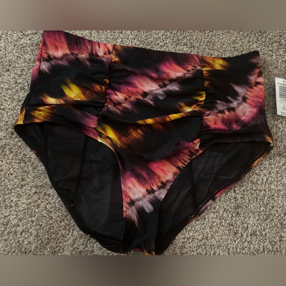 Torrid high waist swim bottoms. size 2